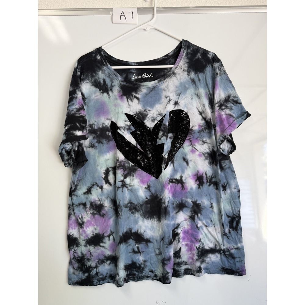 LoveSick Womens Graphic Tee Shirt Size 1 Black Purple Tie Dye Grunge Short